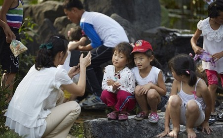 在日常中寻找光 (MISS HOAI THANH)