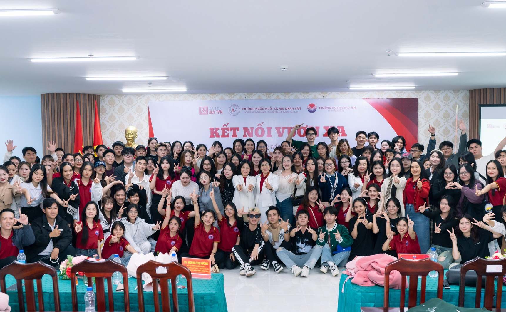 Giao lưu "Kết nối vươn xa" giữa Đại học Duy Tân và trường Đại học Phú Yên