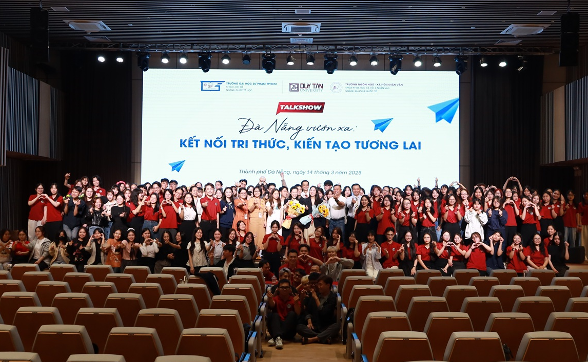 Chương trình Giao lưu "Đà Nẵng vươn xa - Kết nối tri thức, Kiến tạo tương lai