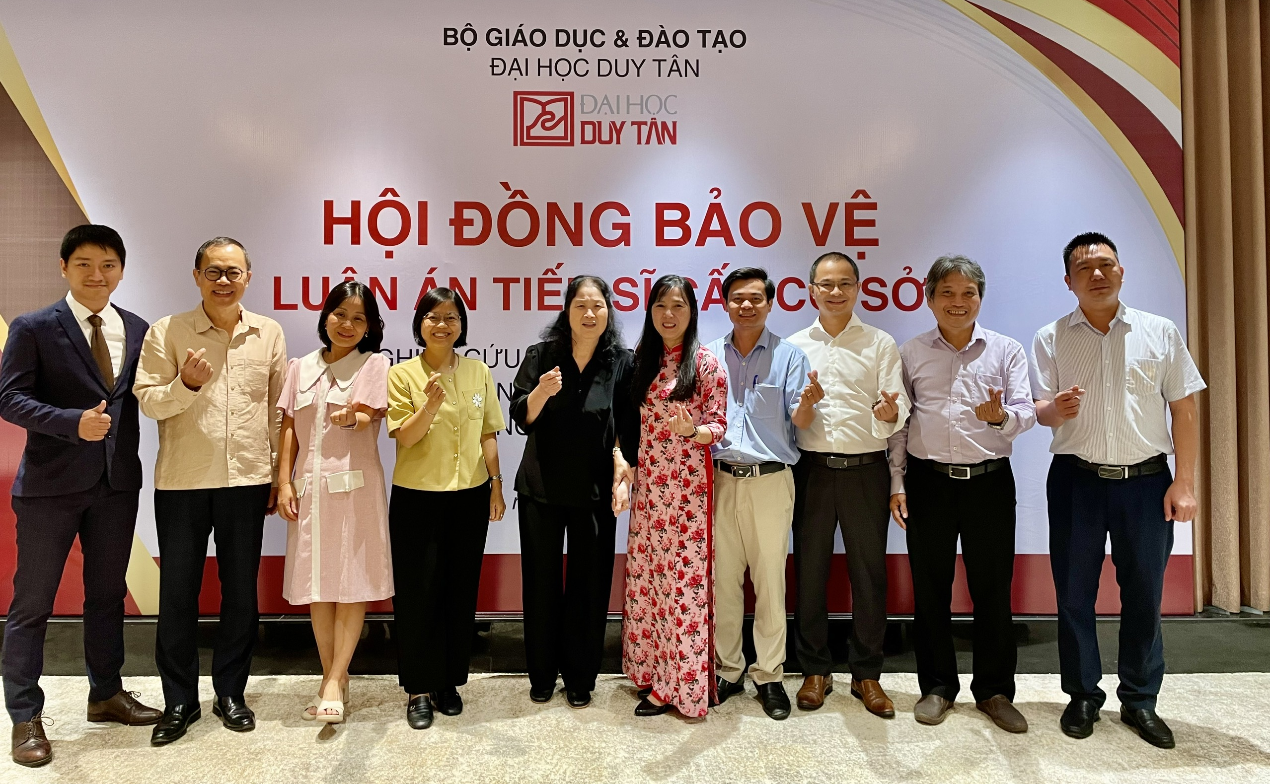 Bảo vệ Luận án Tiến sĩ cấp cơ sở - NCS. Trương Thị Huệ