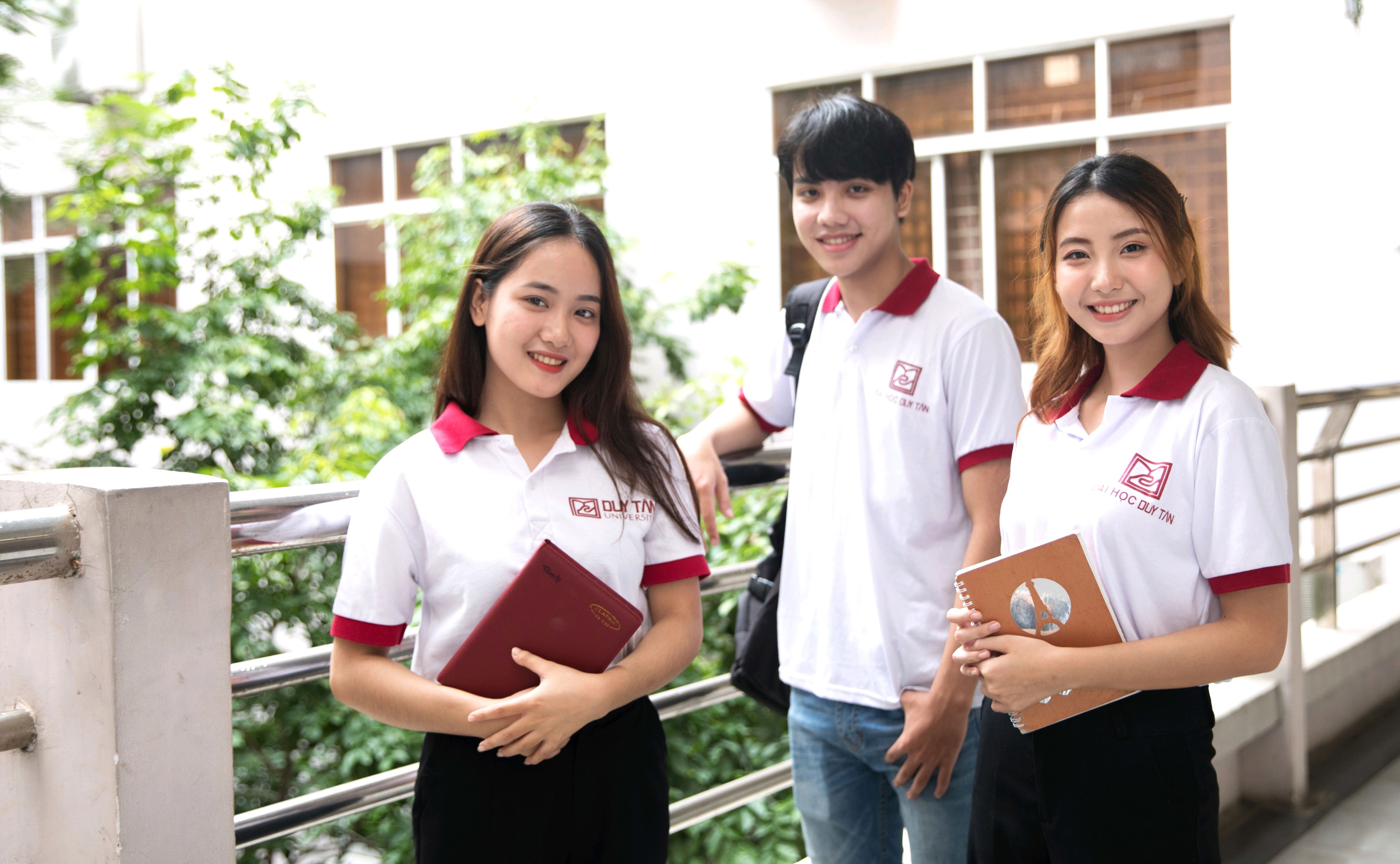 Khoa Khoa học Xã hội & Nhân văn