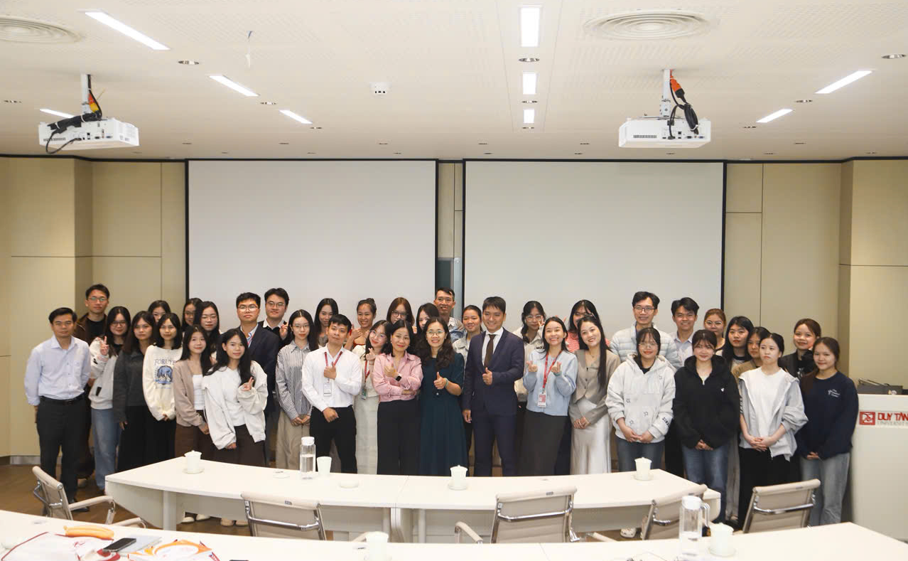 "Think Beyond The Feed" Talkshow: The Launching Milestone of the LHSS LOGOS Club