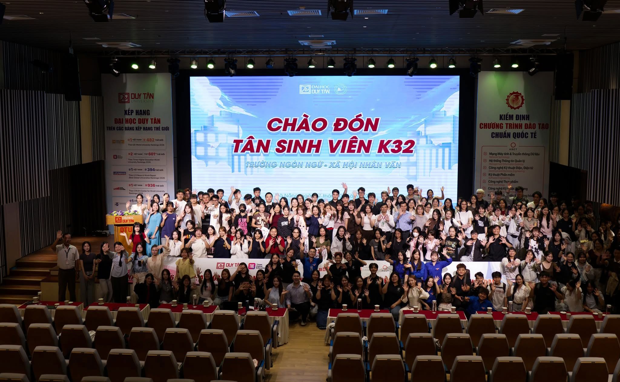 LHSS chào đón Tân Sinh viên K32