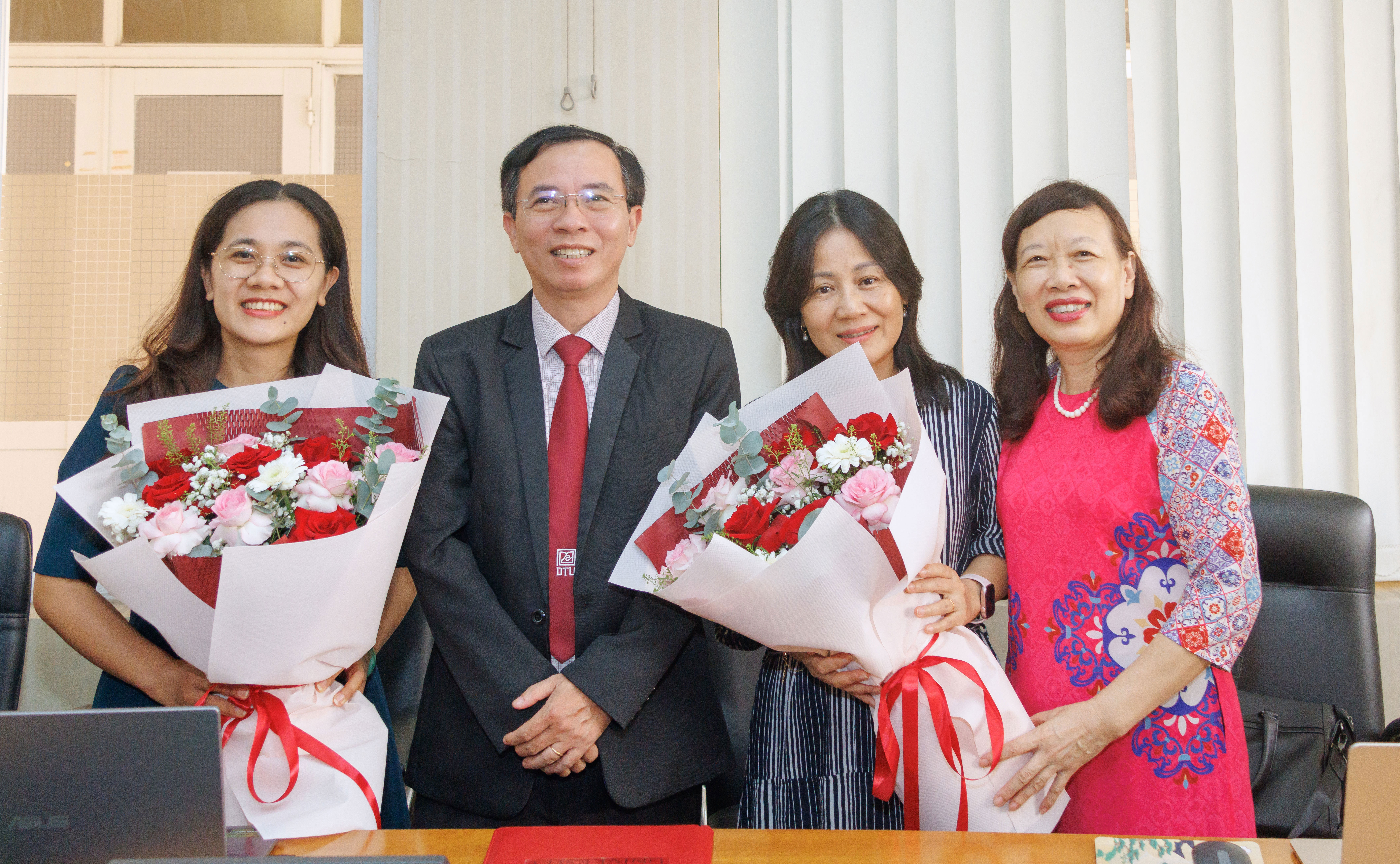 Promoting Educational Internationalization: Duy Tan University Signs Comprehensive Strategic Cooperation with Dhurakij Pundit University (Thailand)