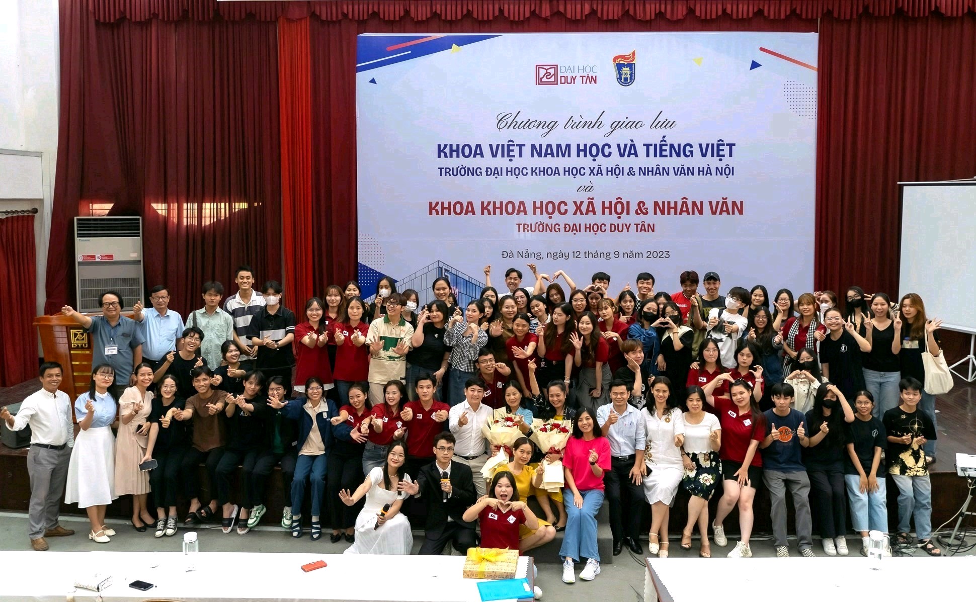 Giao lưu kết nối với trường Đại học KHXH&NV Đại học Quốc gia Hà Nội