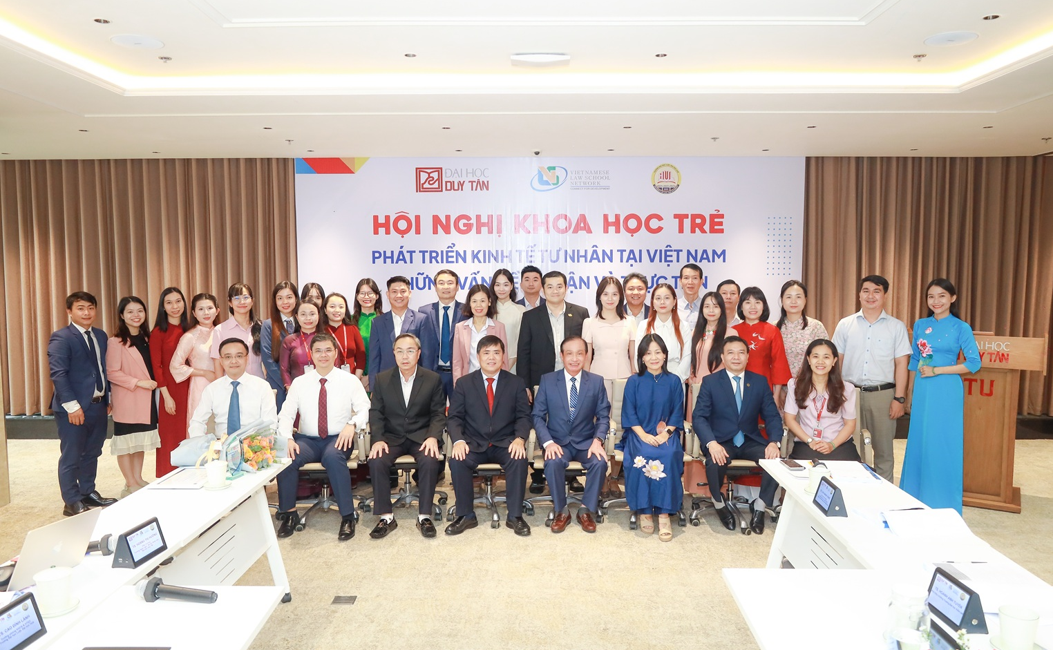Hội nghị Khoa học Trẻ 2025 - Diễn đàn trao đổi về phát triển kinh tế tư nhân tại Việt Nam