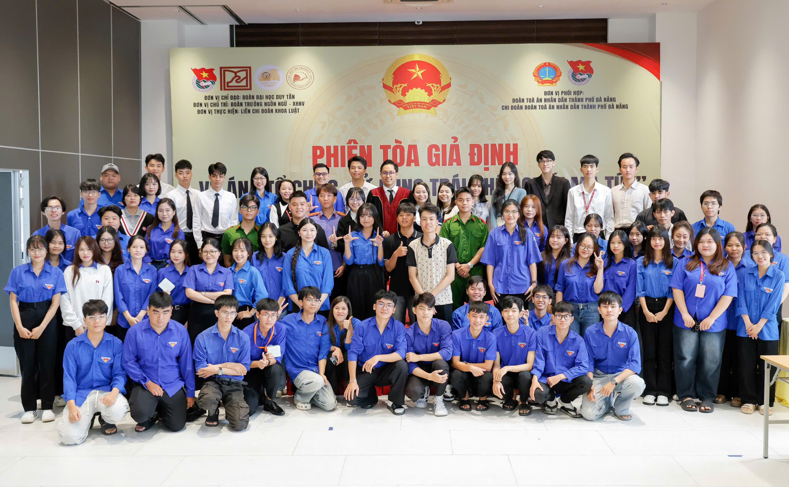 Rèn nghề từ thực tiễn: Sinh viên Khoa Luật với Phiên tòa giả định