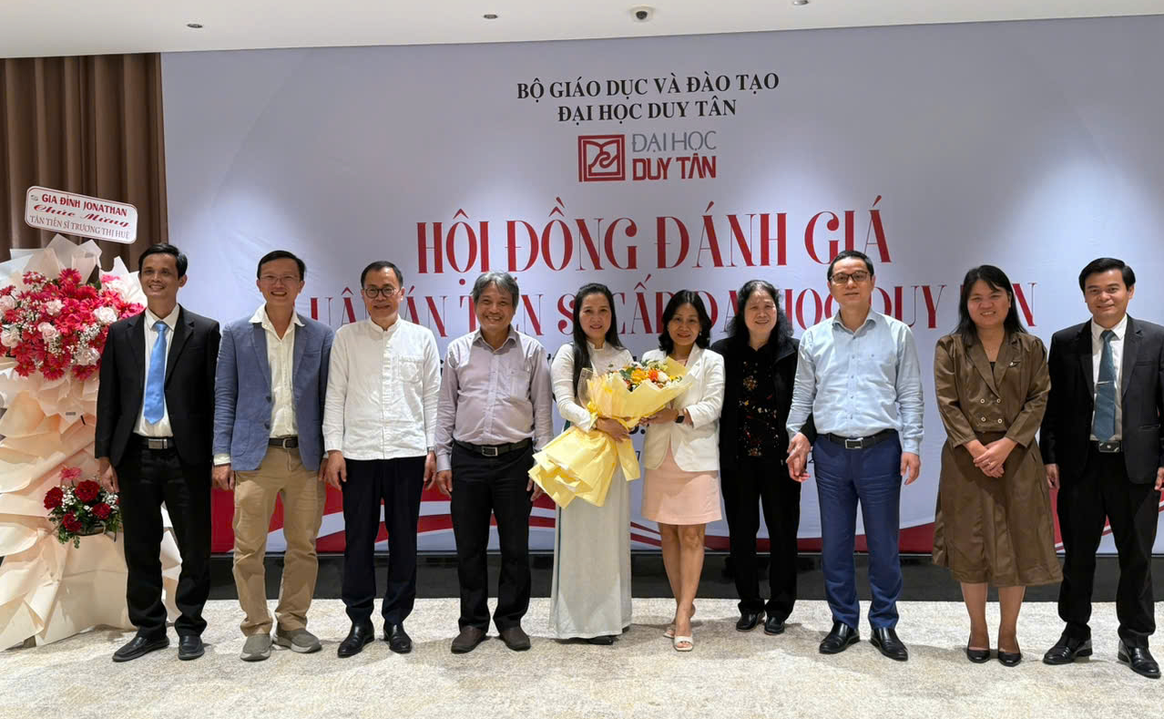 LHSS khẳng định vị thế đào tạo Sau Đại học với Tân Tiến sĩ ngành Quan hệ Quốc tế