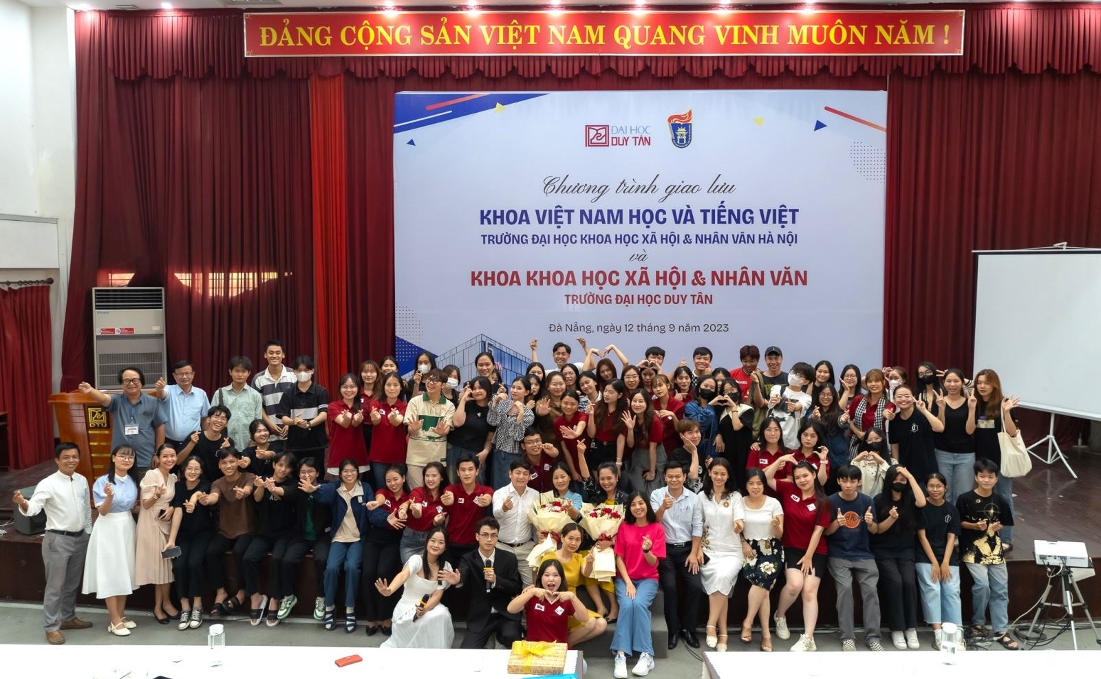 Exchange and connect with University of Social Sciences and Humanities, Hanoi National University