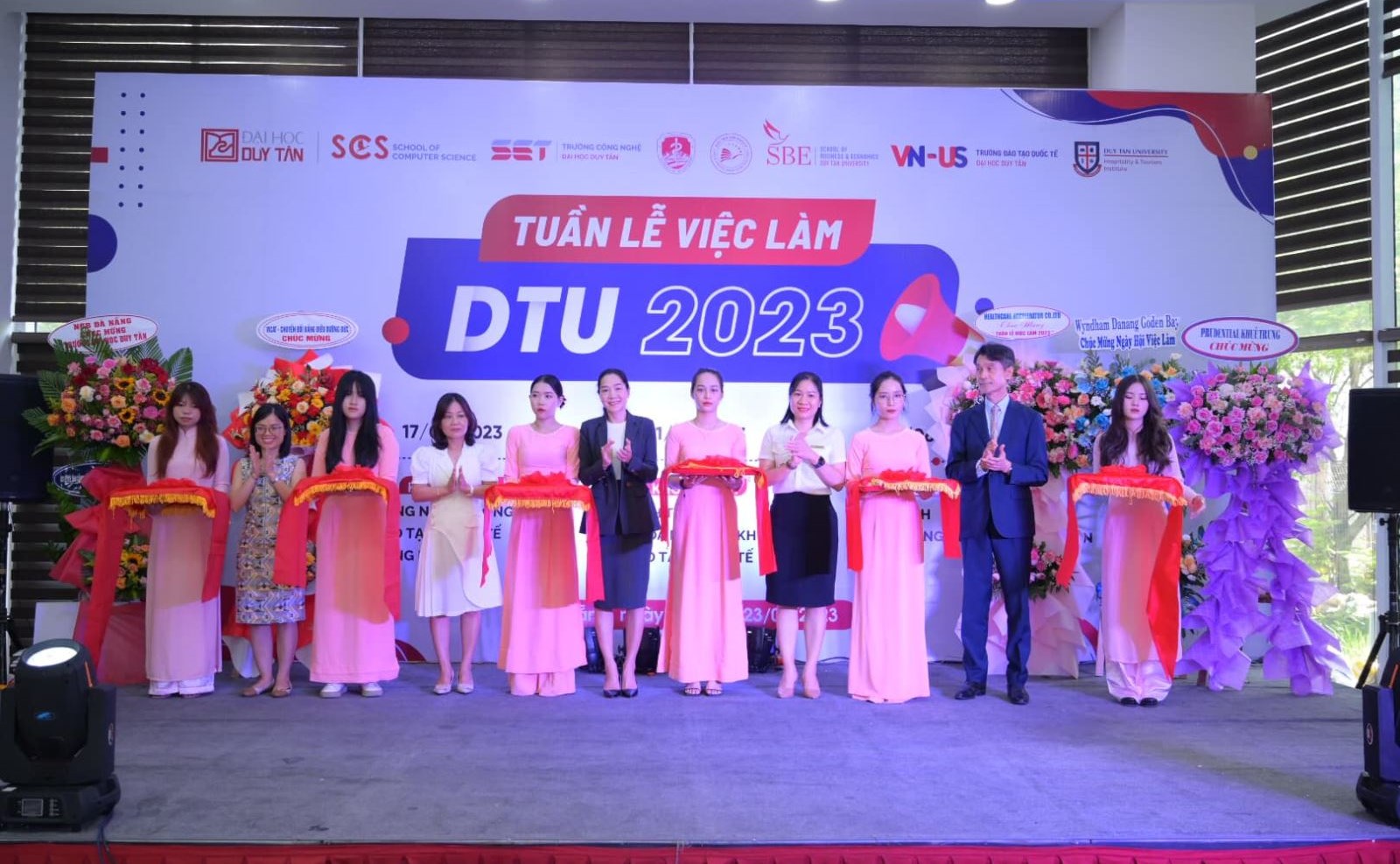 DTU Jobs Week 2023 in Tourism and Foreign Languages - Social Humanities