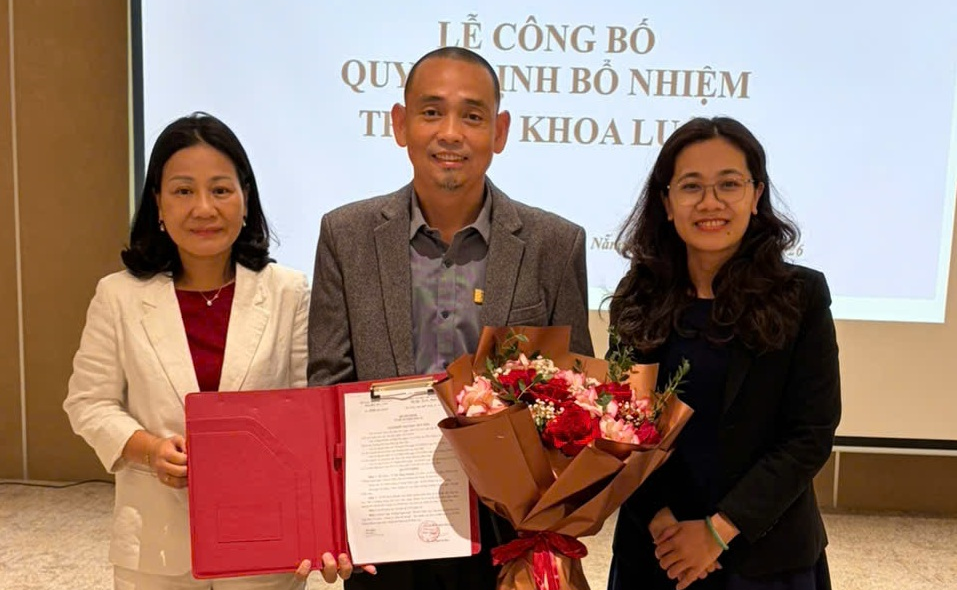 Strengthening Leadership: Dr. Ho Minh Khanh Officially Takes the Helm of the Faculty of Law, LHSS