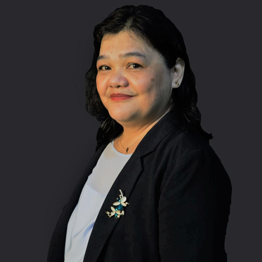 Regina   K.Puma-at 