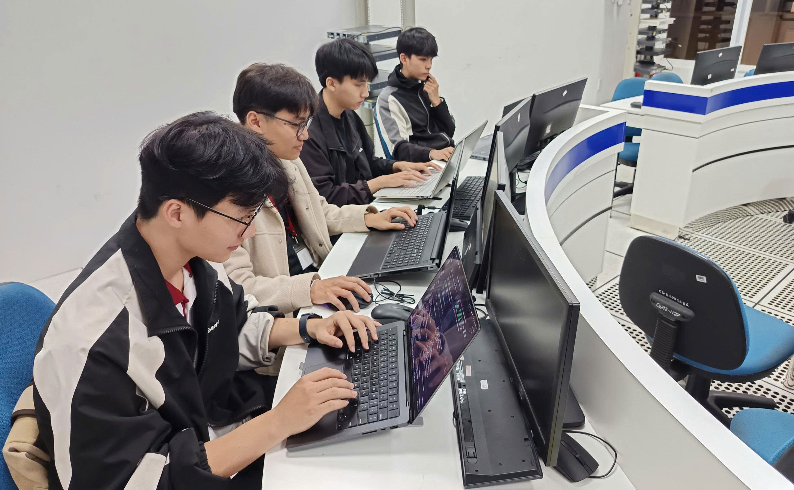 Sinh viên ngành An toàn Thông tin DTU xuất sắc giành Top 2 toàn cầu tại ASIS CTF x IRAN TECH OLYMPICS 2026