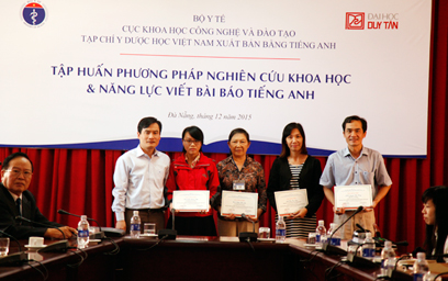 Tập huấn Nghiên cứu Khoa học và viết Bài báo bằng tiếng Anh tại DTU