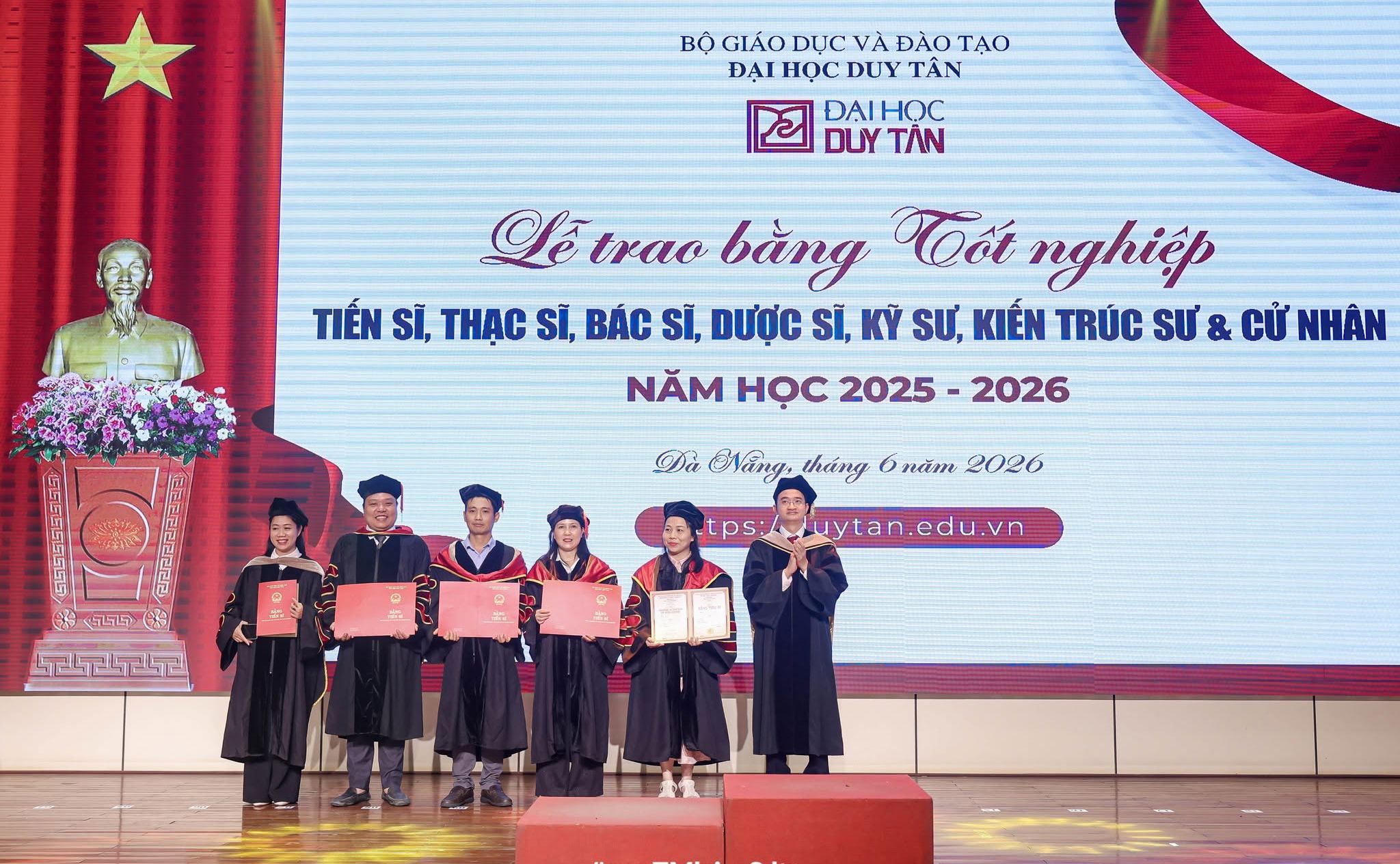 Tân Tiến sĩ đầu tiên ngành Kỹ thuật Xây dựng: Dấu mốc mới trong hành trình phát triển của Trường Công nghệ & Kỹ thuật