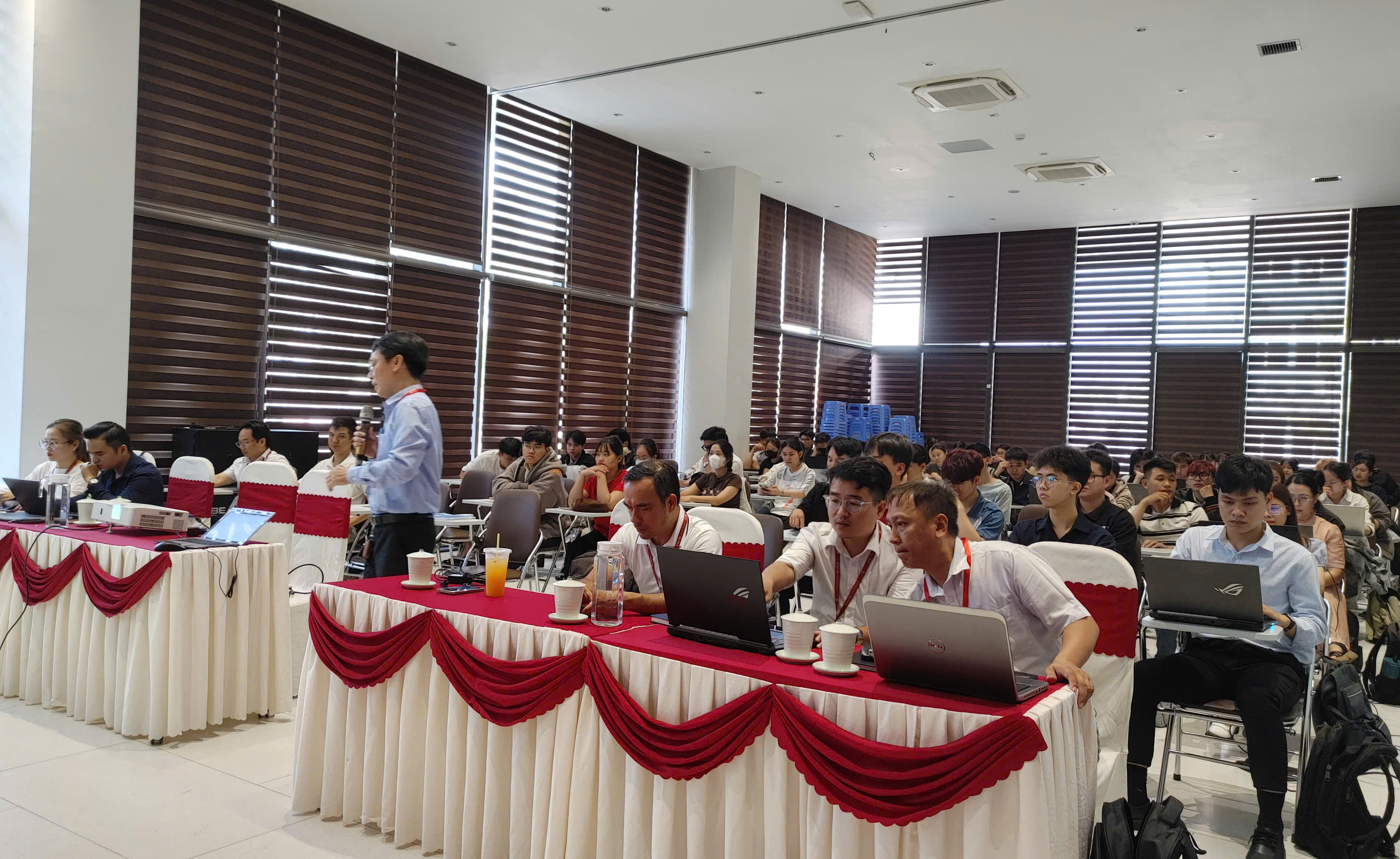 Tập huấn Viết báo cáo khoa học