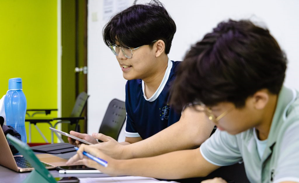 SMi Students Win Third Prize in the 2021 ECO-n Finals