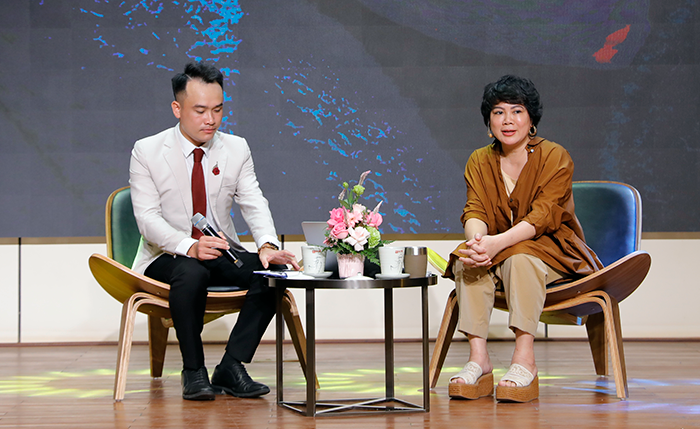 Talkshow "Start-up journey with Shark Lien"