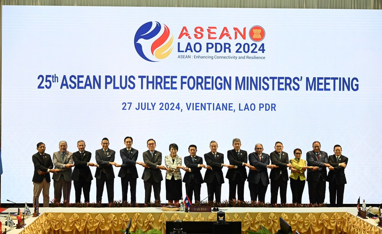 Hợp tác khu vực ASEAN trong bối cảnh chuyển biến toàn cầu