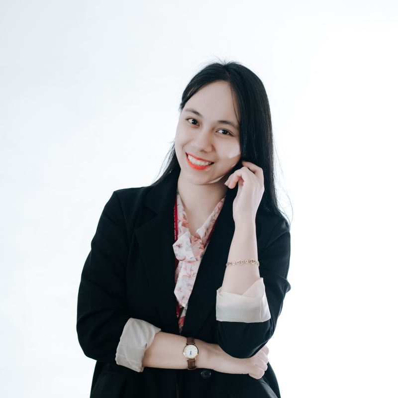 Trần Hoàng Thùy Linh