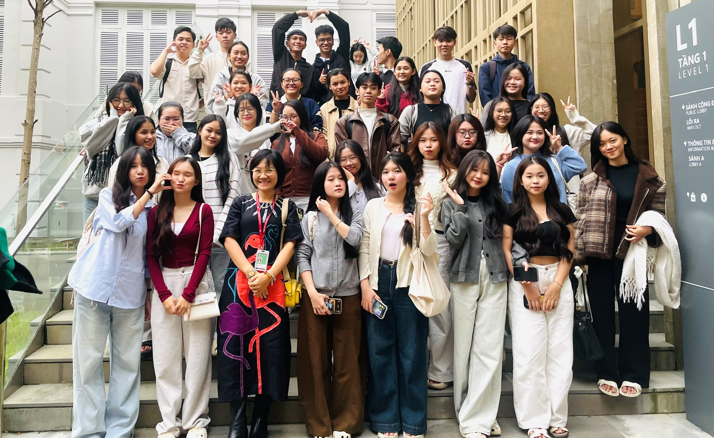 K31 Việt Nam học: Hành trình trải nghiệm  sắc màu văn hóa Đà Nẵng